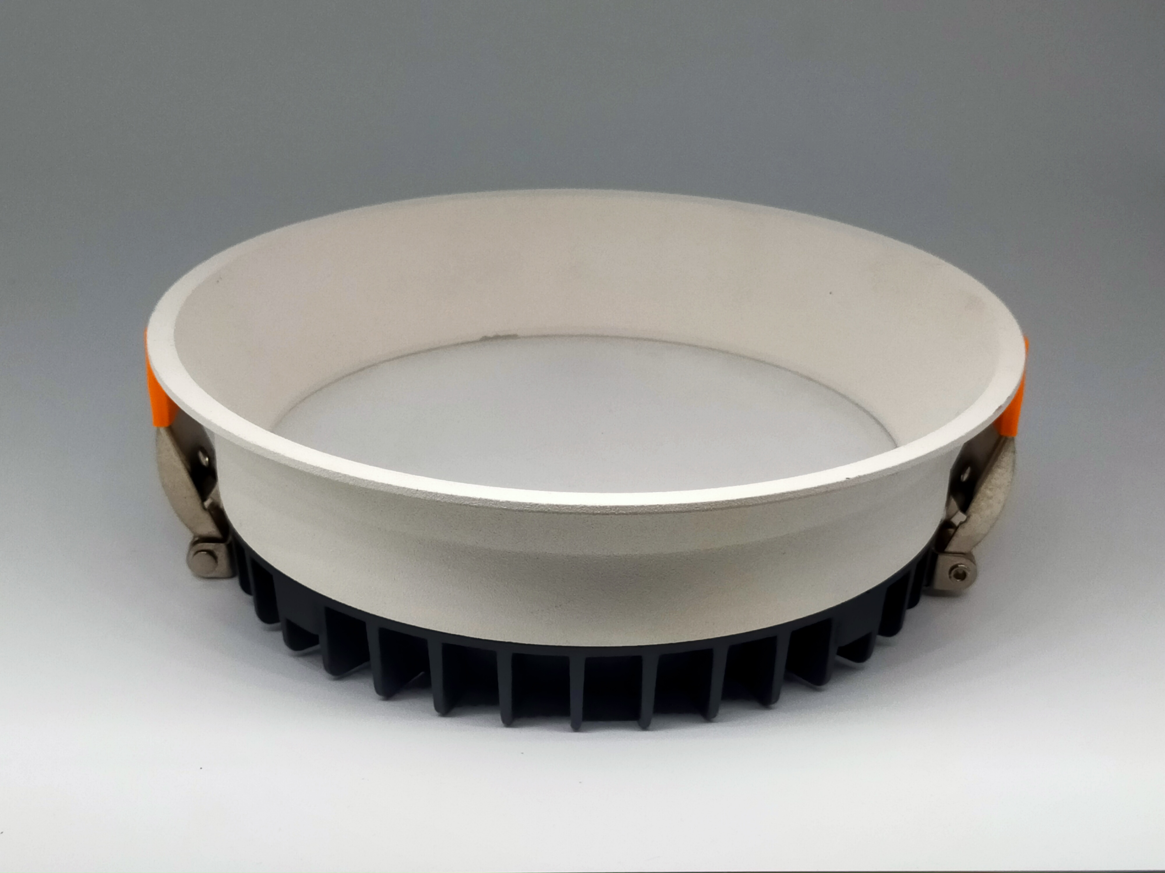 DOWN LIGHT